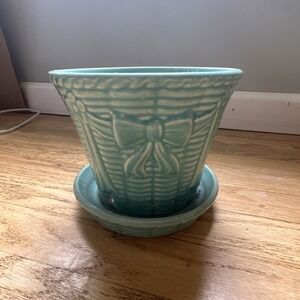 Shawnee McCoy Pottery Aqua Blue Turquoise Planter Flower Pot USA Basket Bows 5in
